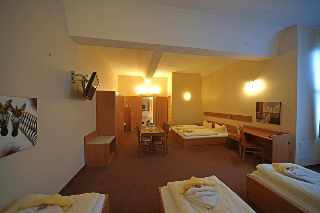 Siegfriedshof Hotel Berlin Bilik gambar